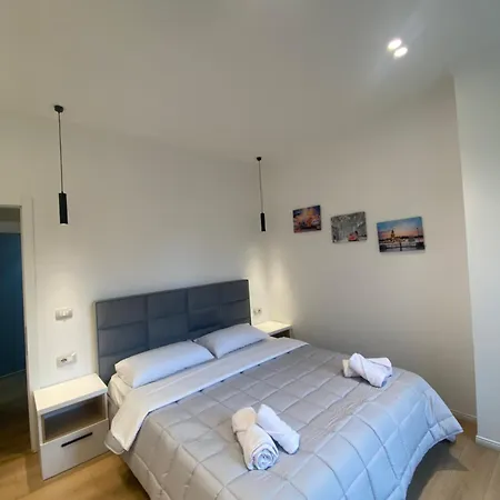 Cozycomfy Appartement Tirana